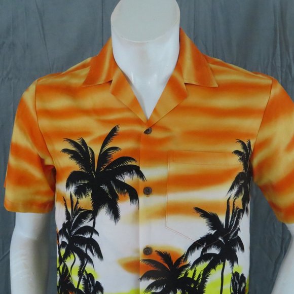 Modern Aloha Republic Hawaiian Shirt - Sun Set Design - Men's Small - Unworn ! - Picture 2 of 9
